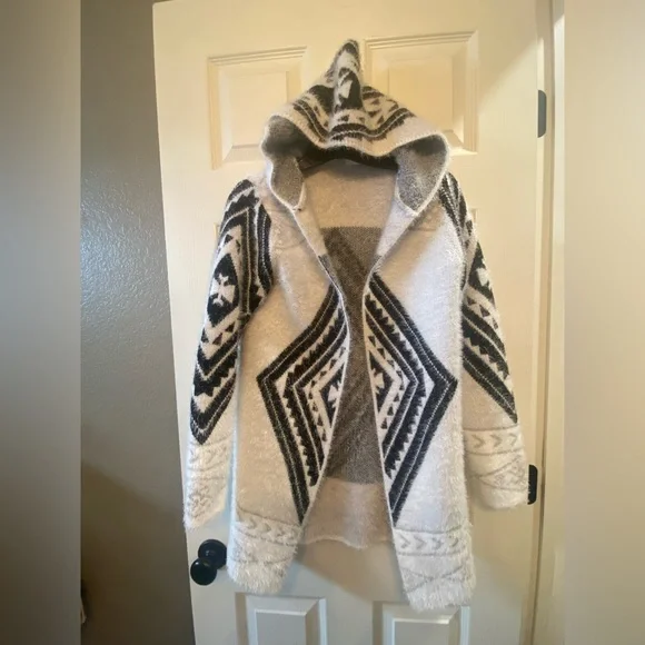 Northern Angel by Anthropology Aztecs design Sweater - Picture 4 of 11